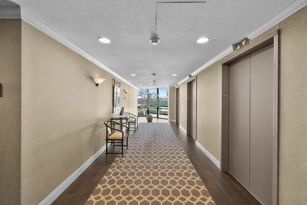 $349,999 | 14 Greenway Plaza, Unit 17Q, Houston, TX 77046