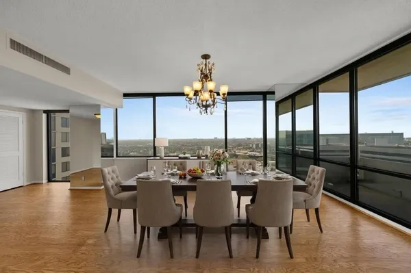 $349,999 | 14 Greenway Plaza, Unit 17Q, Houston, TX 77046