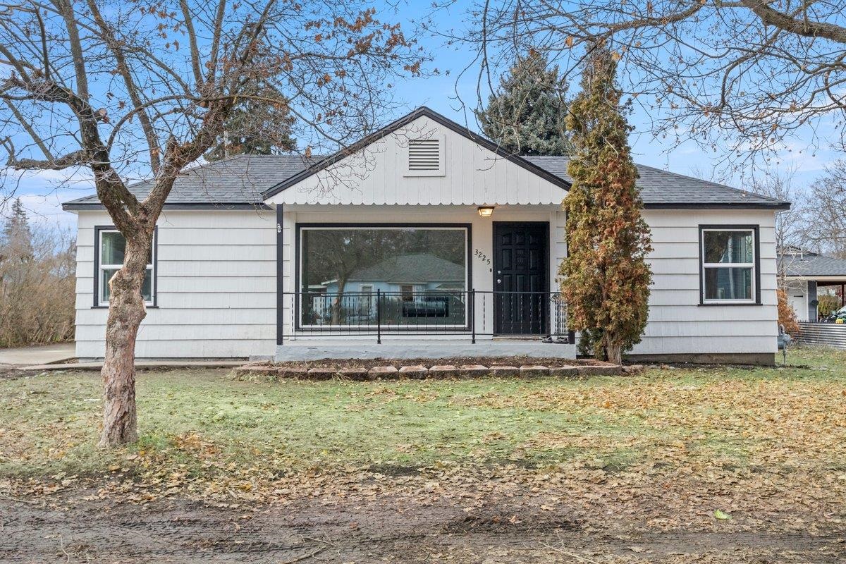 3225 North Elton Road Spokane Valley, WA 99212 - Photo 1 of 17