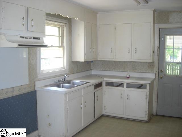 7 State Rd S-23-591 Greenville, SC 29617 - Photo 4 of 10 Gallery Image 4