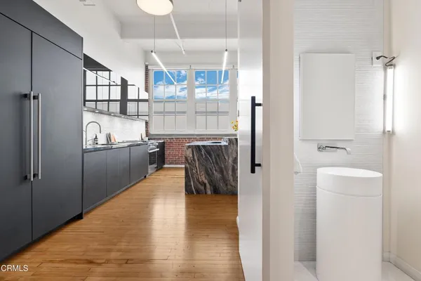 $1,849,000 | 1850 Industrial Street, Unit 211, Los Angeles, CA 90021