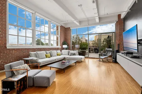 $1,849,000 | 1850 Industrial Street, Unit 211, Los Angeles, CA 90021