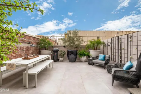 $1,849,000 | 1850 Industrial Street, Unit 211, Los Angeles, CA 90021