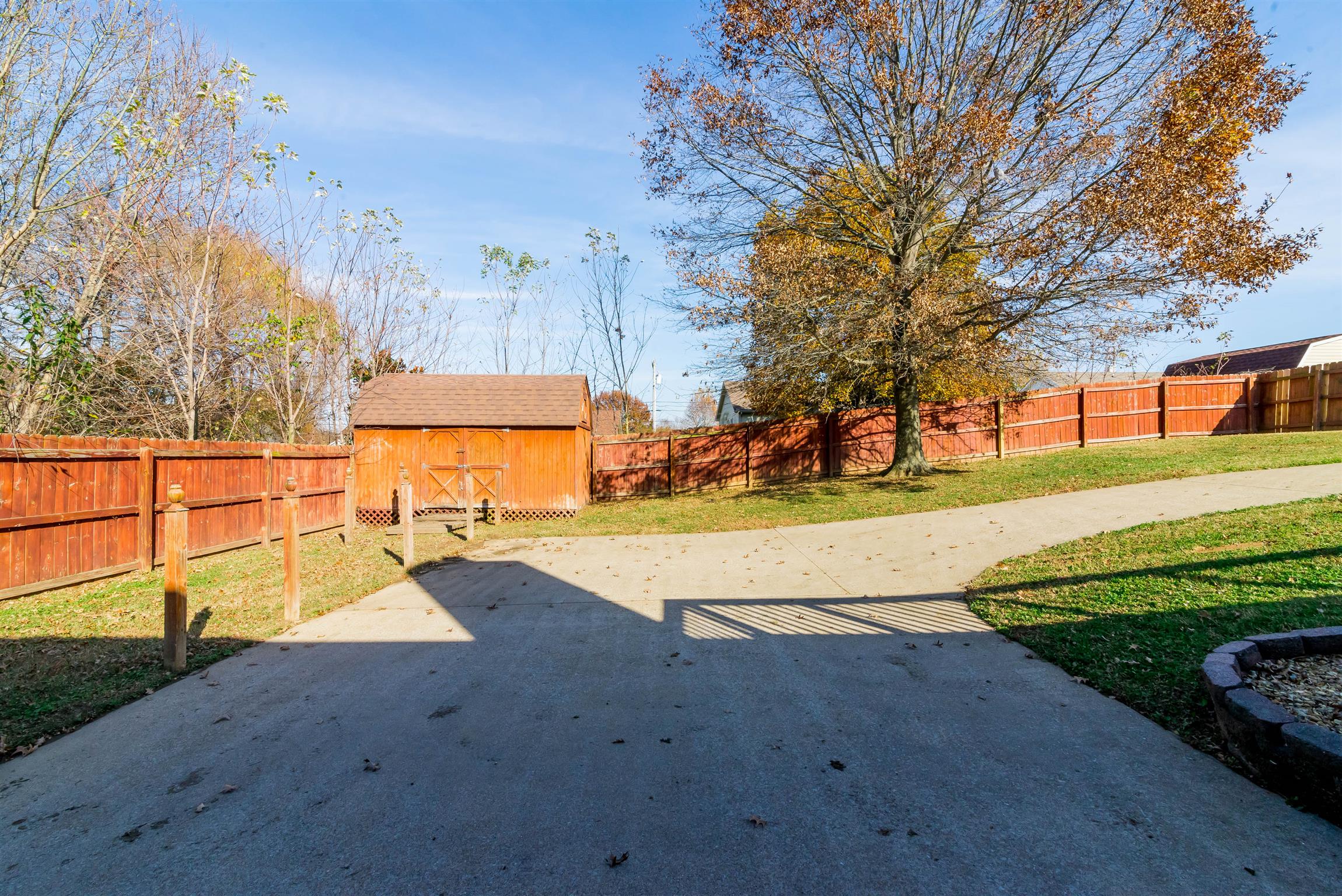 1861 Needmore Road Clarksville, TN 37042 - Photo 22 of 23 Gallery Image 22
