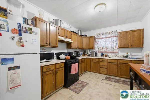 $179,900 | 530 Auburn Street, Allentown, PA 18103
