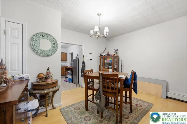 $179,900 | 530 Auburn Street, Allentown, PA 18103