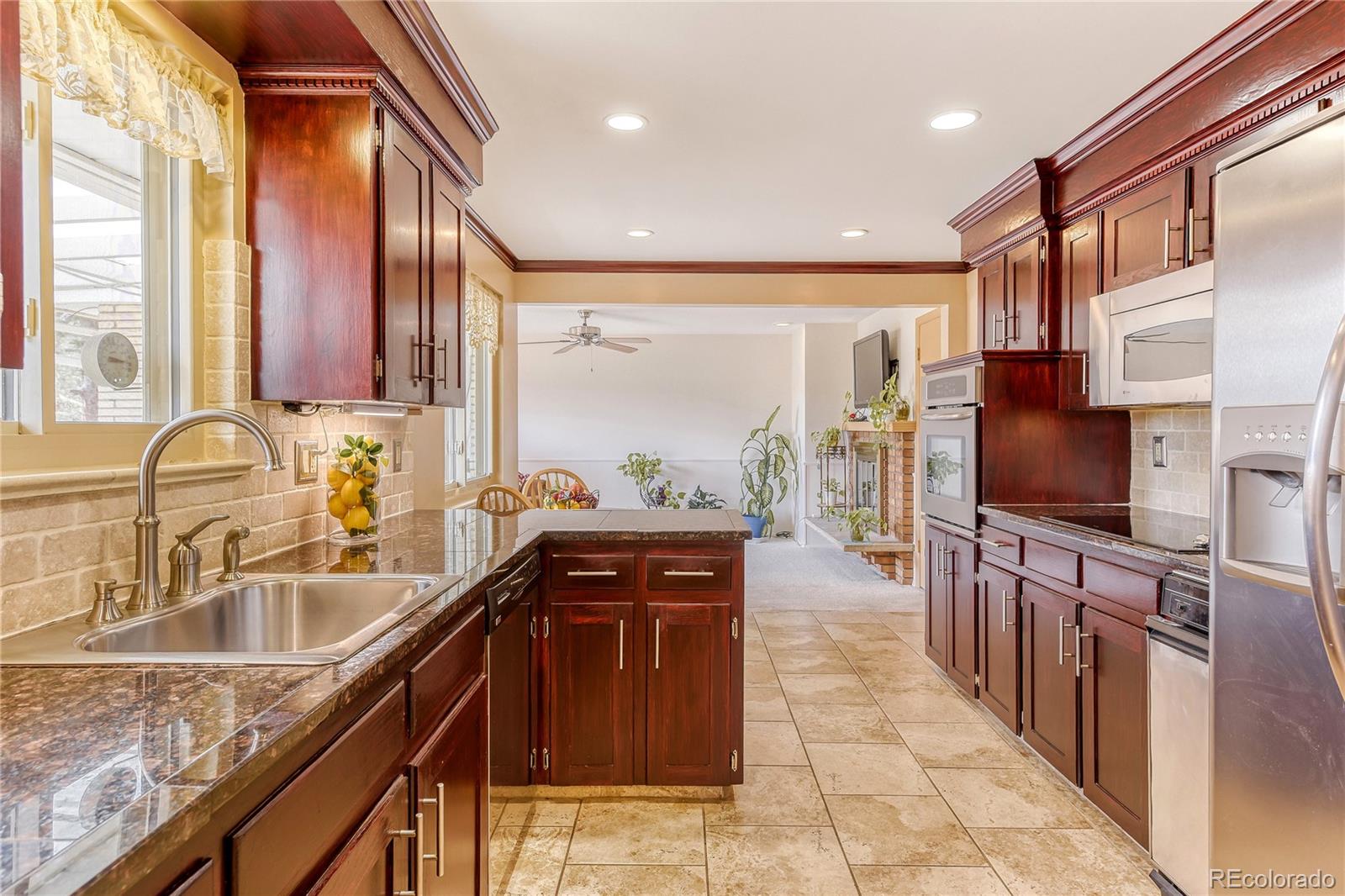 6376 West Roxbury Place Littleton, CO 80128 - Photo 8 of 27