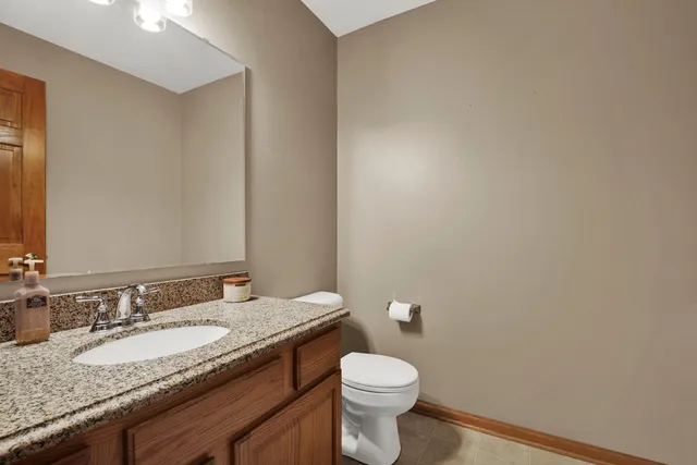 $449,900 | 363 Hickory Drive, Fredonia, WI 53021