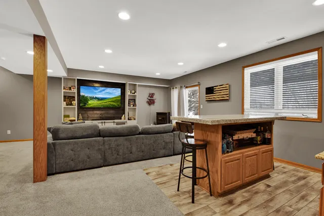 $449,900 | 363 Hickory Drive, Fredonia, WI 53021