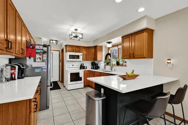 $449,900 | 363 Hickory Drive, Fredonia, WI 53021