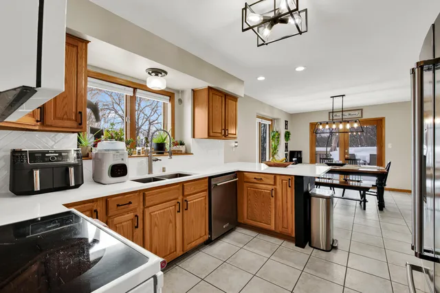 $449,900 | 363 Hickory Drive, Fredonia, WI 53021