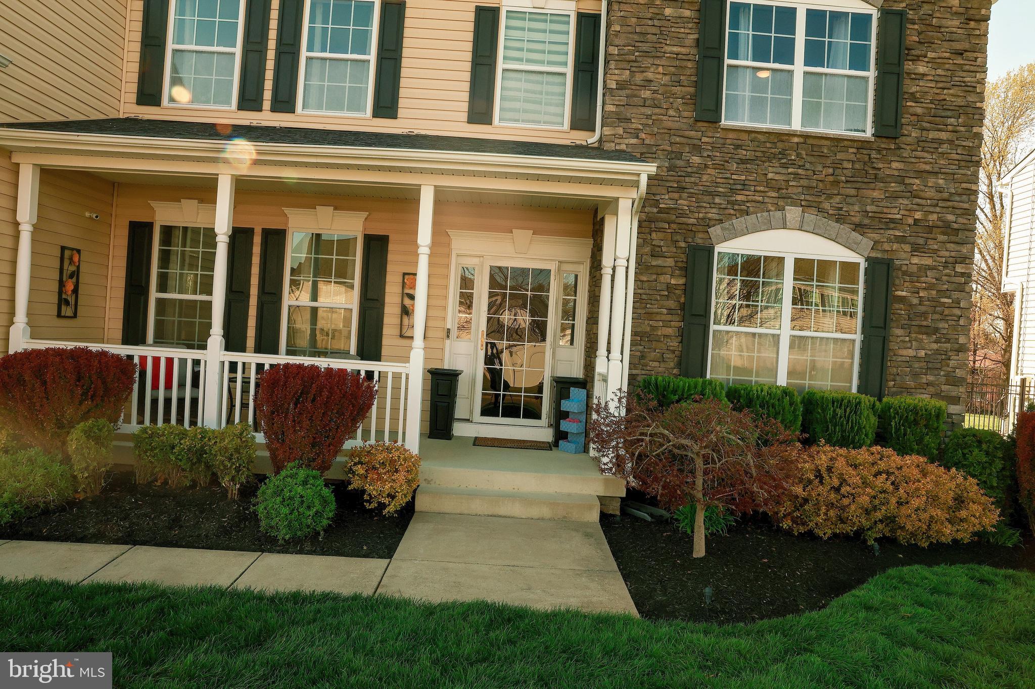 9607 Lormar Court Clinton, MD 20735 - Photo 4 of 39