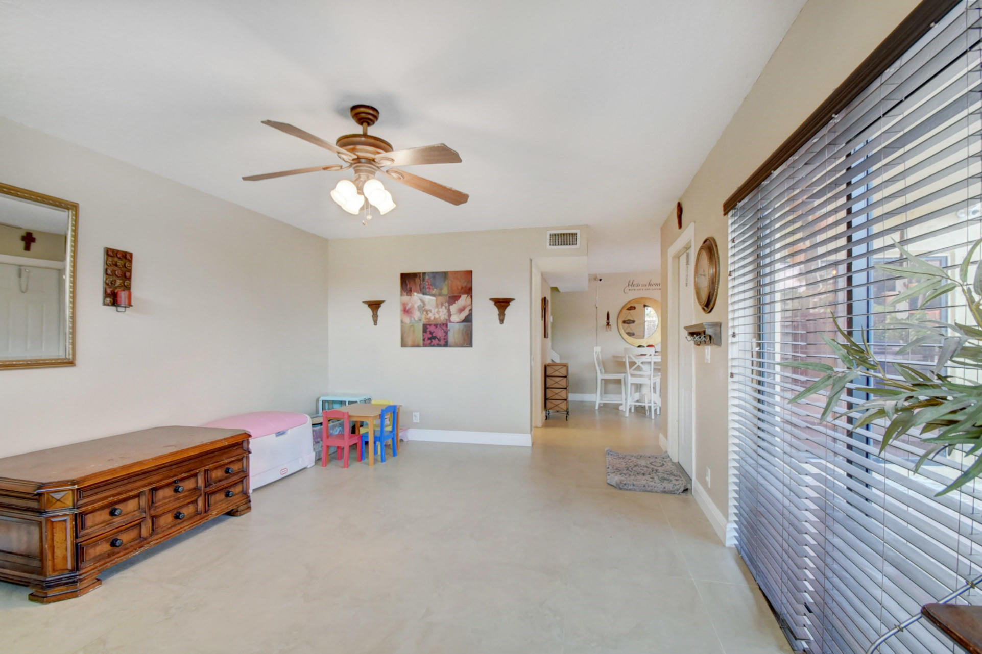 23048 Oxford Place, Unit A Boca Raton, FL 33433 - Photo 7 of 18 a view of livingroom with furniture