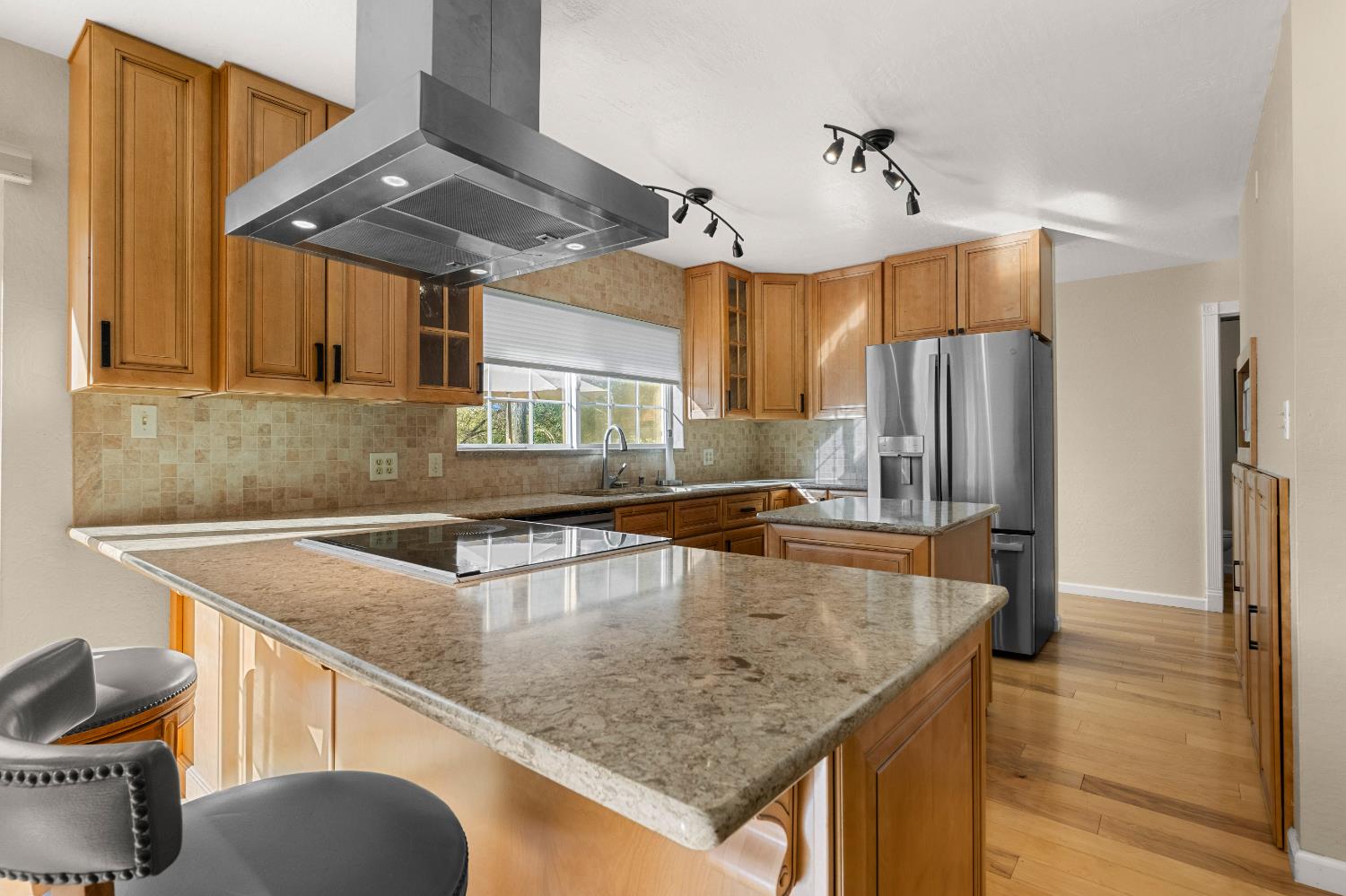 5901 Cerrito Road Diamond Springs, CA 95619 - Photo 19 of 61