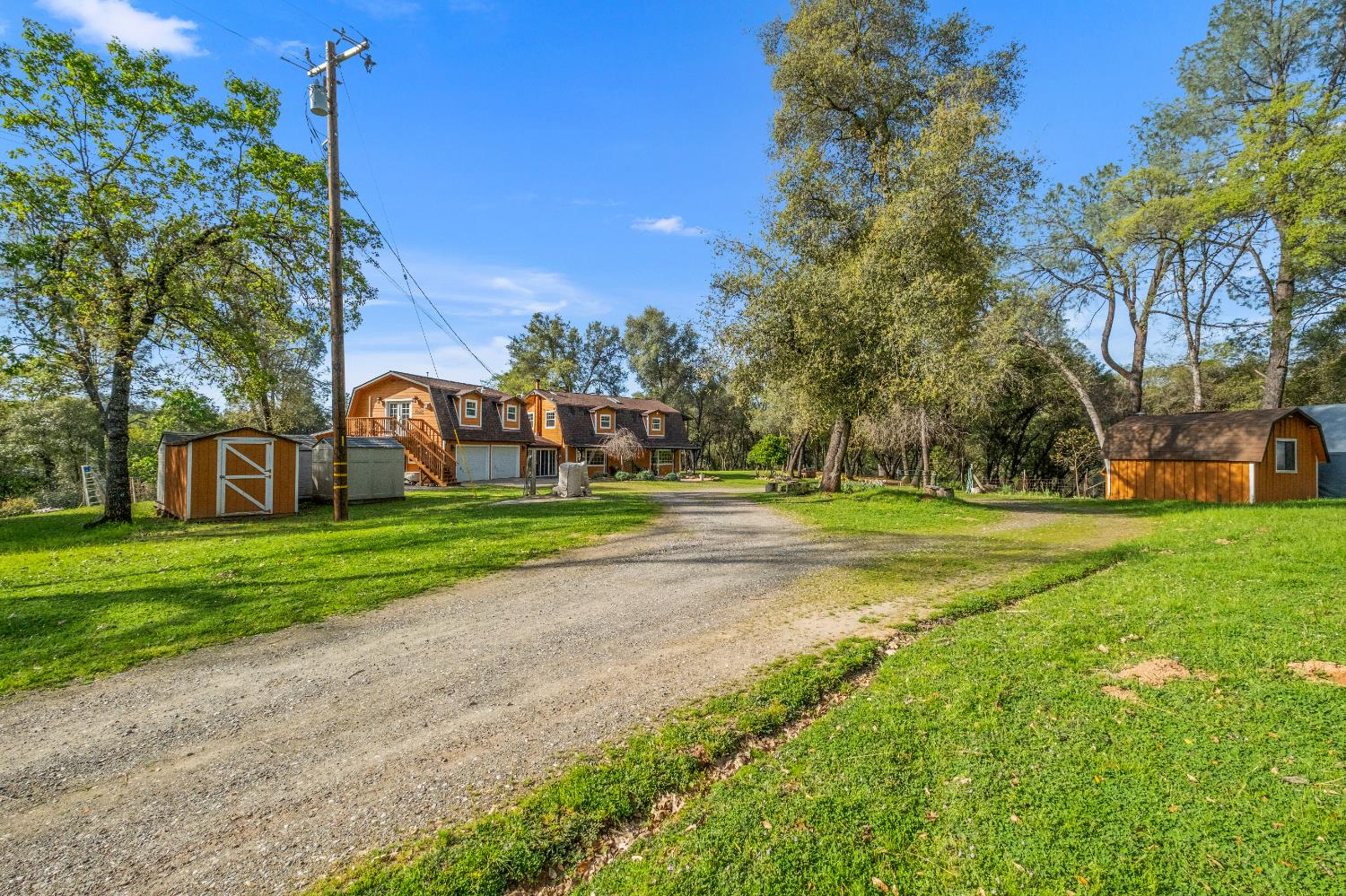 5901 Cerrito Road Diamond Springs, CA 95619 - Photo 8 of 61