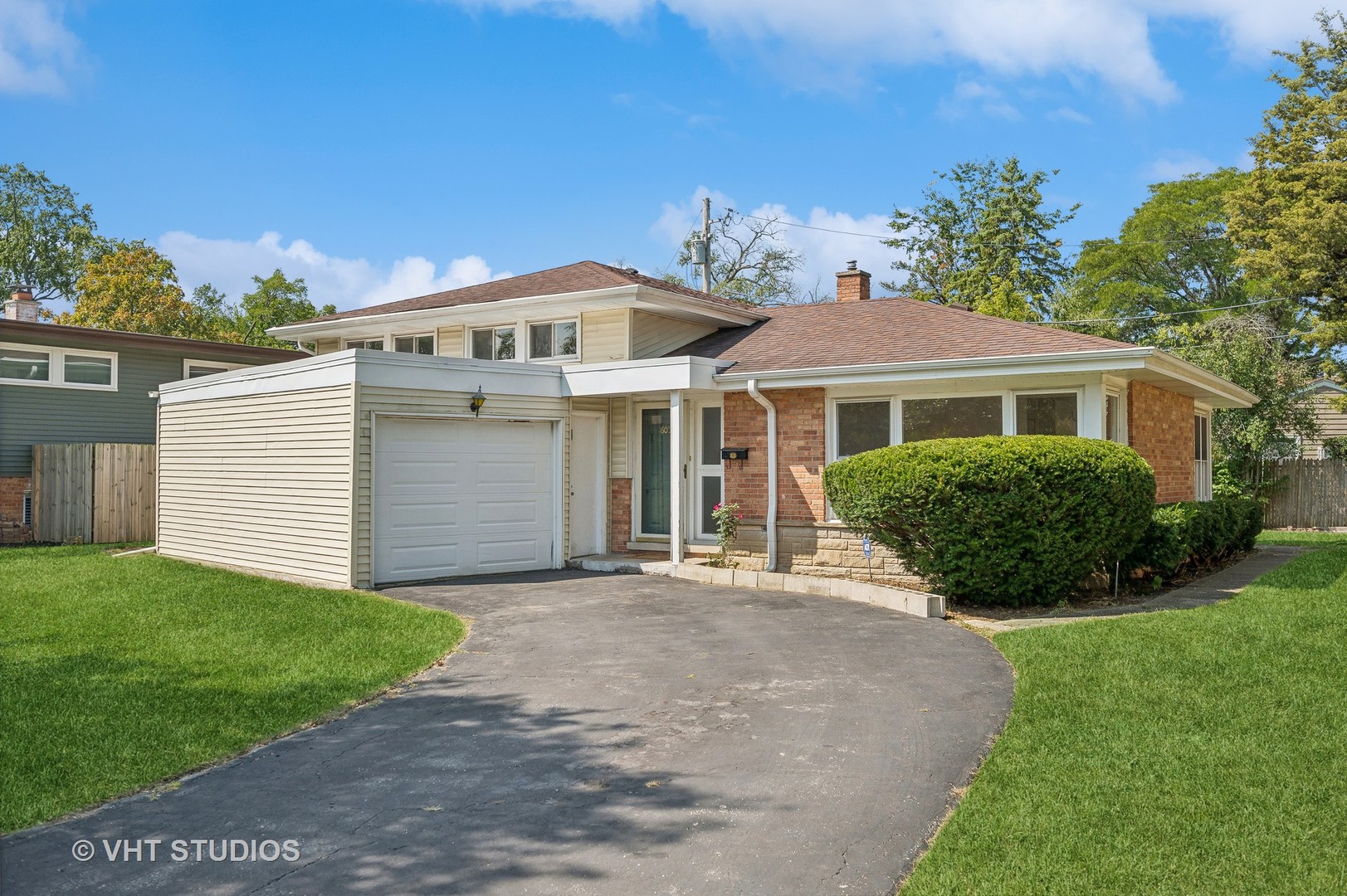 605 Romona Road Wilmette, IL 60091 - Photo 1 of 22