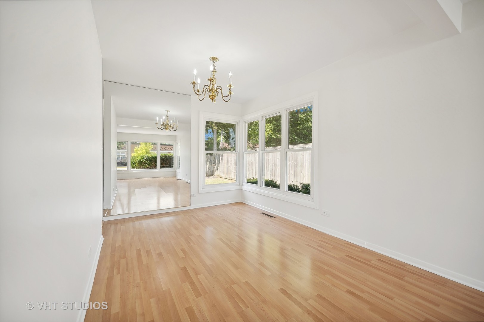 605 Romona Road Wilmette, IL 60091 - Photo 7 of 22