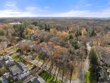 15 Allen Road Wellesley, MA 02481 - Photo 8 of 14