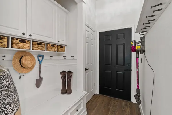 $1,675,000 | 7406 South Deerview Lane, Spokane, WA 99223