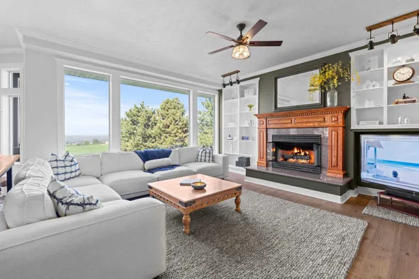 $1,675,000 | 7406 South Deerview Lane, Spokane, WA 99223