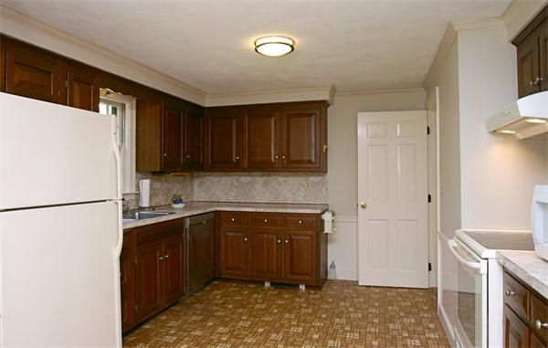 12 Waltham Road Wayland, MA 01778 - Photo 11 of 19
