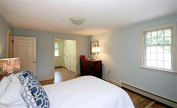 12 Waltham Road Wayland, MA 01778 - Photo 15 of 19