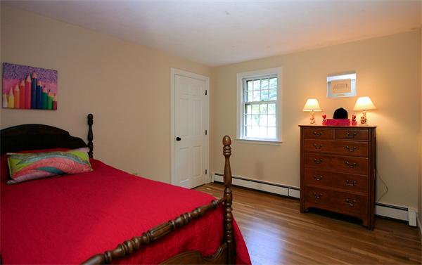 12 Waltham Road Wayland, MA 01778 - Photo 17 of 19