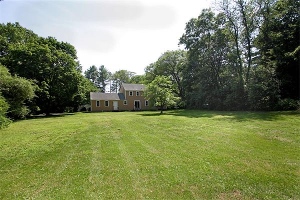 12 Waltham Road Wayland, MA 01778 - Photo 3 of 19