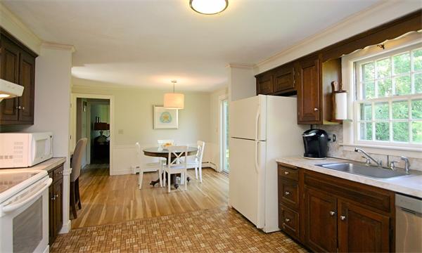 12 Waltham Road Wayland, MA 01778 - Photo 10 of 19