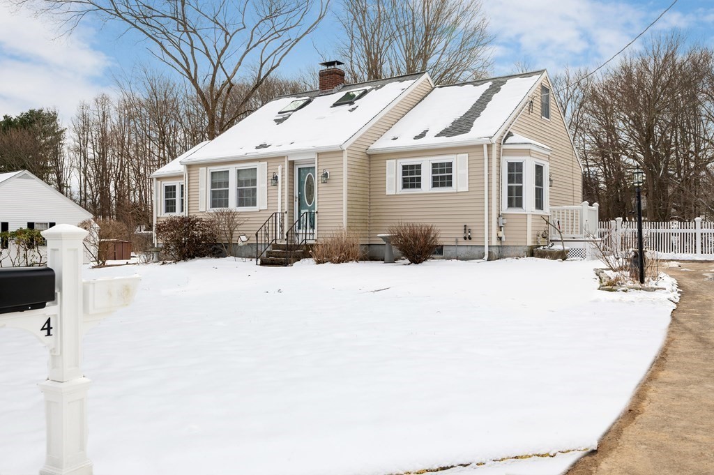 4 Curtis Road Hopkinton, MA 01748 - Photo 3 of 36 Gallery Image 3