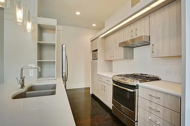 $2,400 | 913 Jena Street, Unit 2, New Orleans, LA 70115