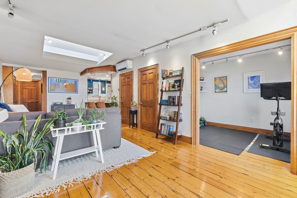 43 Russell Street, Unit 3 Boston, MA 02129 - Photo 15 of 19
