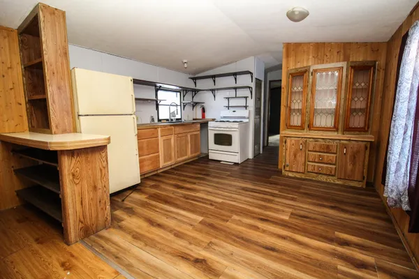 $27,999 | 11457 Circle Drive, Unit 44, Schoolcraft, MI 49087