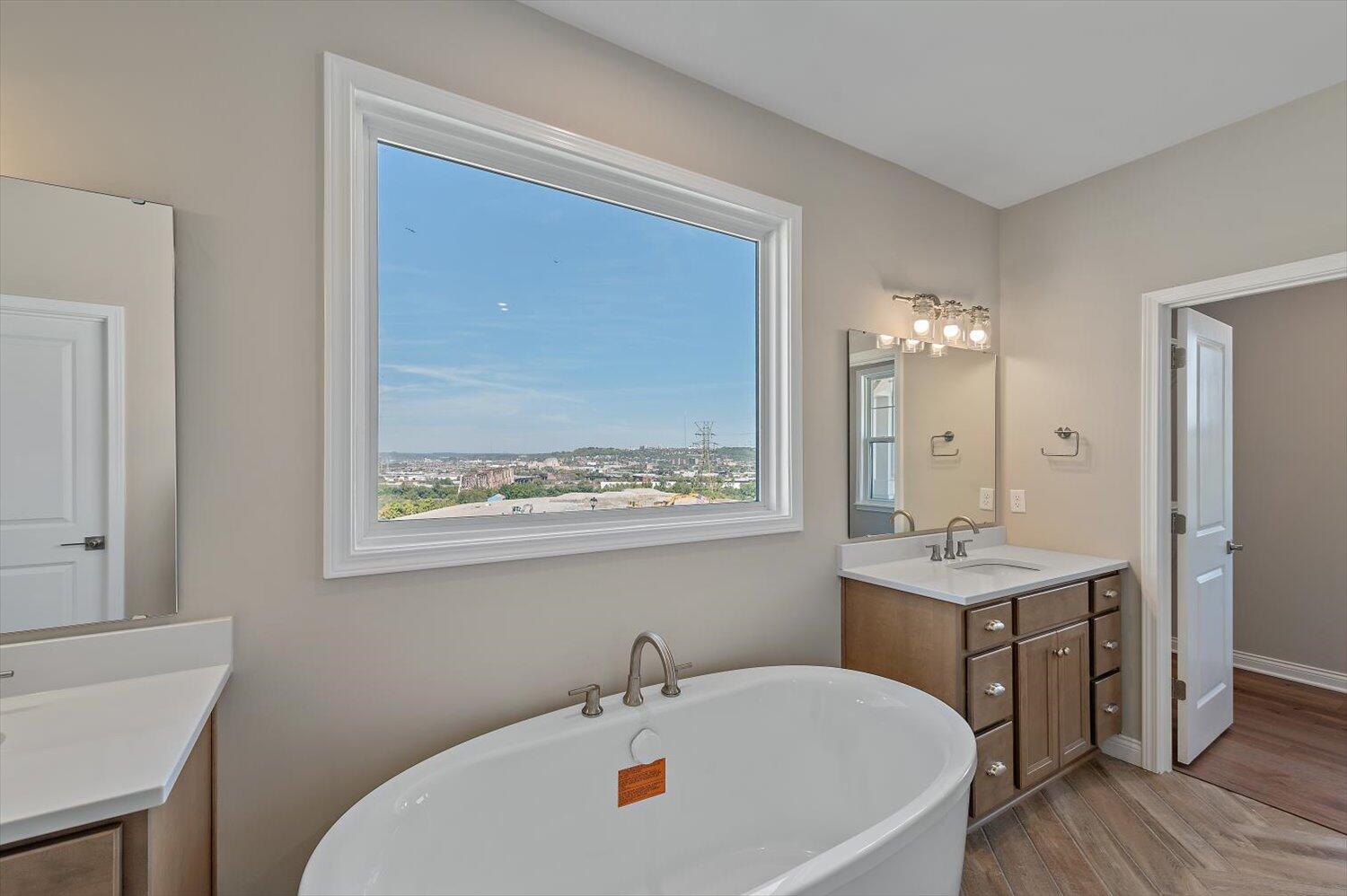 205 Junction Way Covington, KY 41016 - Photo 39 of 50 33-Primary Bathroom