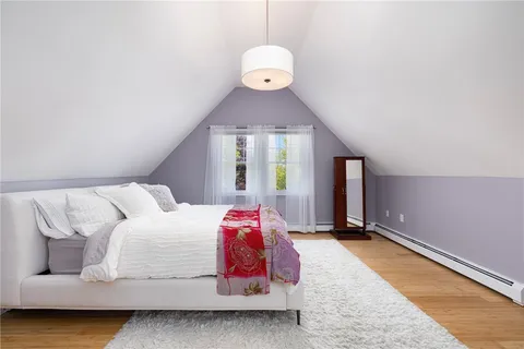 $2,295,000 | 5 Maloney Lane, Middletown, RI 02842