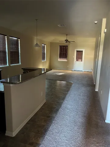 $1,800 | 284 Country Crossing Circle, Magnolia, TX 77354