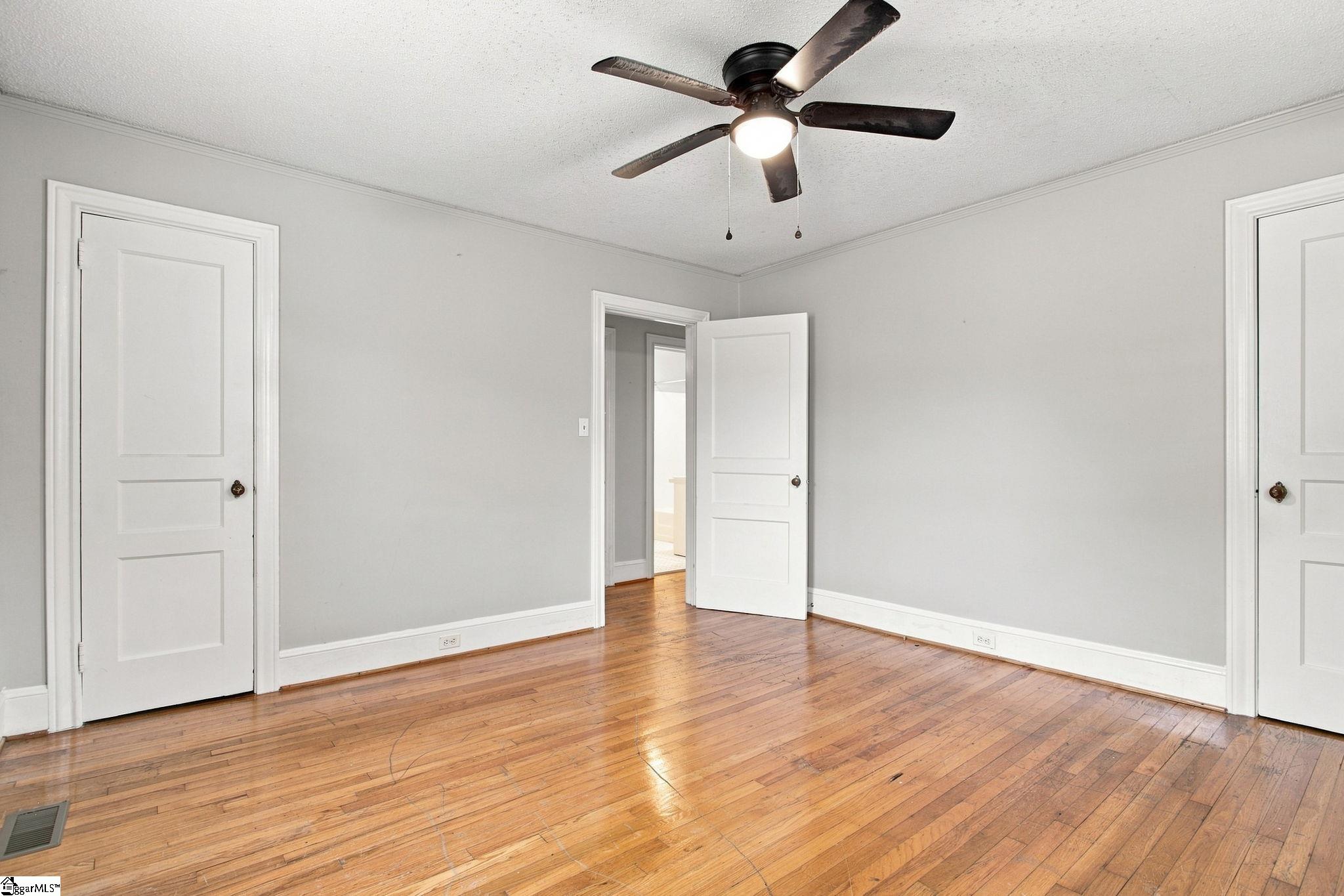 816 Chick Springs Road Taylors, SC 29687 - Photo 14 of 21 Gallery Image 14