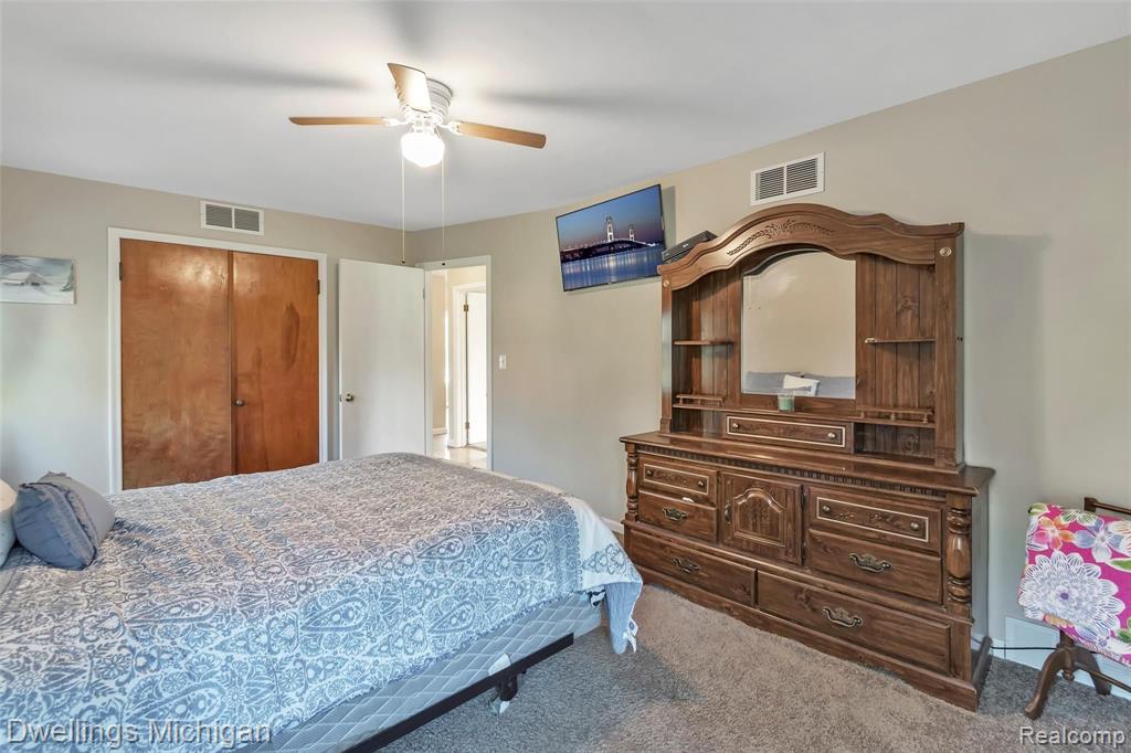 2400 Ida Maybee Road Monroe, MI 48162 - Photo 31 of 38
