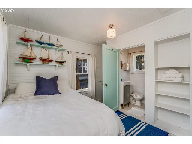 $899,000 | 3524 Pacific Avenue, Cannon Beach, OR 97110