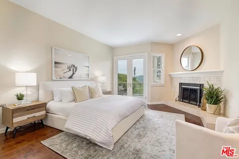 $1,650,000 | 2048 Palisades Drive, Pacific Palisades, CA 90272