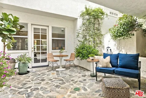 $1,650,000 | 2048 Palisades Drive, Pacific Palisades, CA 90272