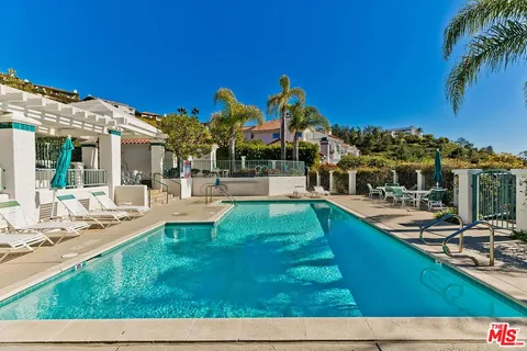 $1,650,000 | 2048 Palisades Drive, Pacific Palisades, CA 90272