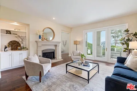 $1,650,000 | 2048 Palisades Drive, Pacific Palisades, CA 90272