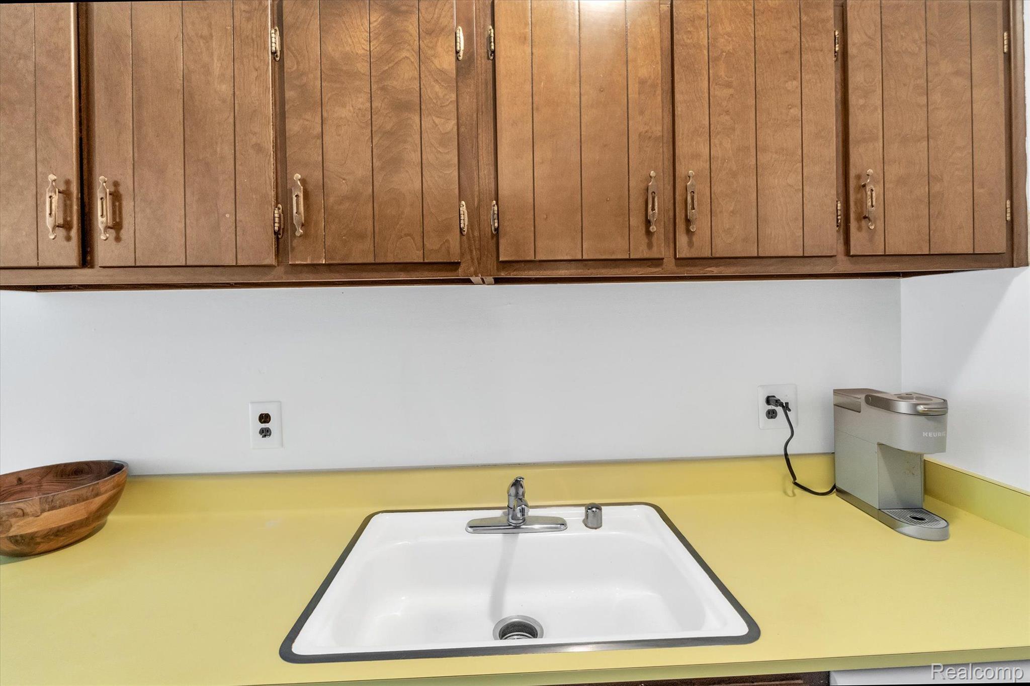 42364 Park Ridge Road Novi, MI 48375 - Photo 15 of 31 Gallery Image 15