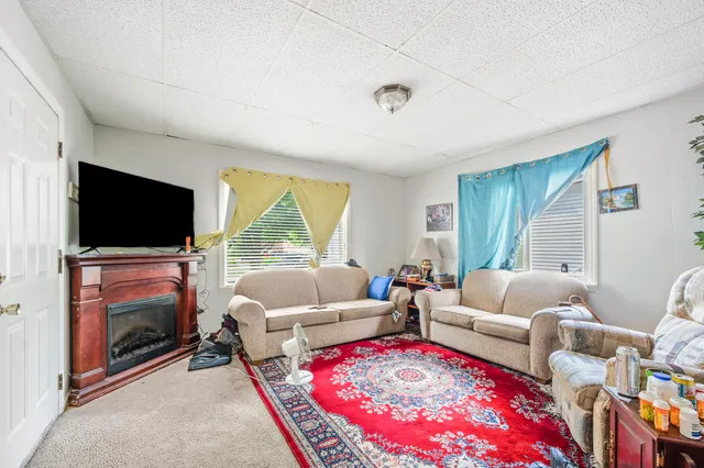 $271,900 | 117 South Warren Avenue, Big Rapids, MI 49307