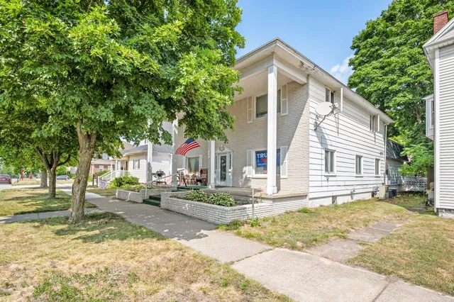 $271,900 | 117 South Warren Avenue, Big Rapids, MI 49307