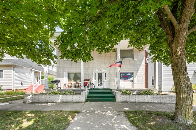 $271,900 | 117 South Warren Avenue, Big Rapids, MI 49307