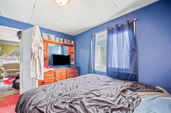 $271,900 | 117 South Warren Avenue, Big Rapids, MI 49307