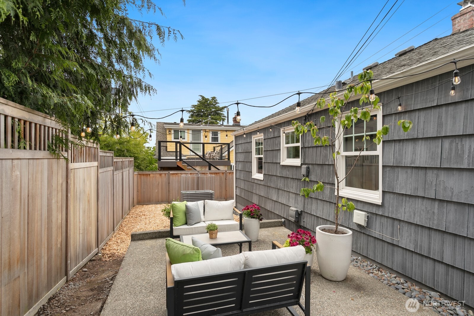 4317 Southwest Raymond Street Seattle, WA 98136 - Photo 16 of 19 Gallery Image 16