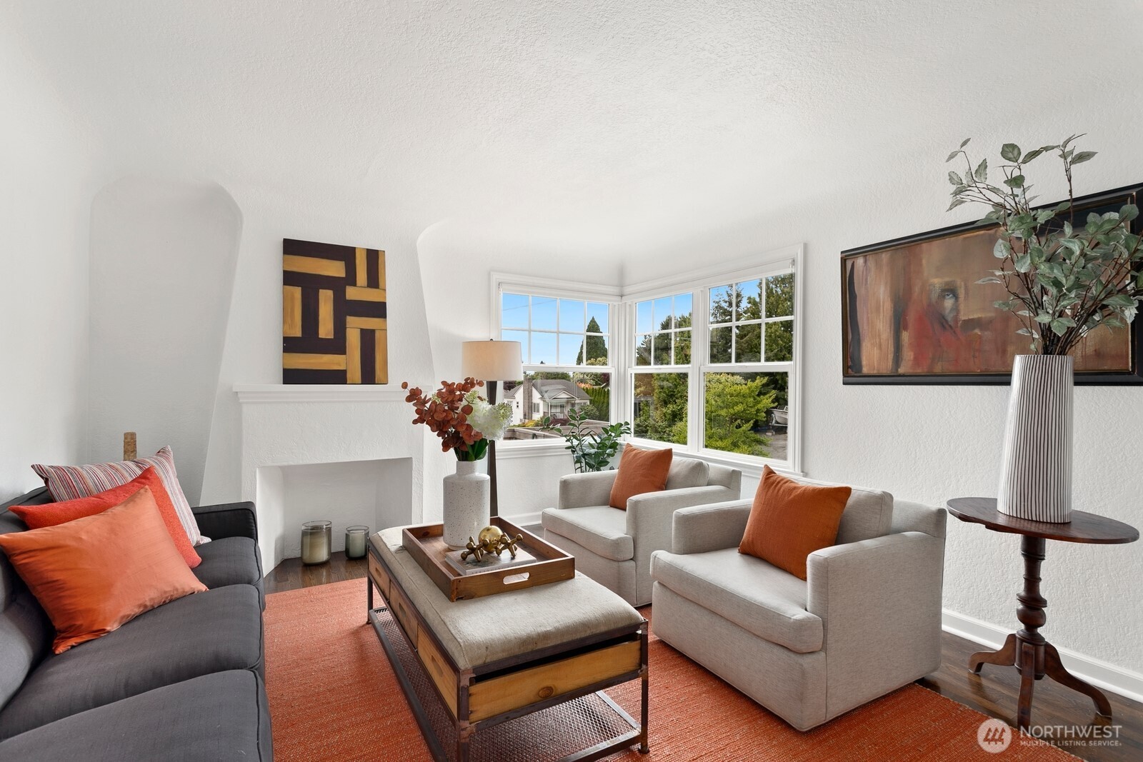 4317 Southwest Raymond Street Seattle, WA 98136 - Photo 4 of 19 Gallery Image 4